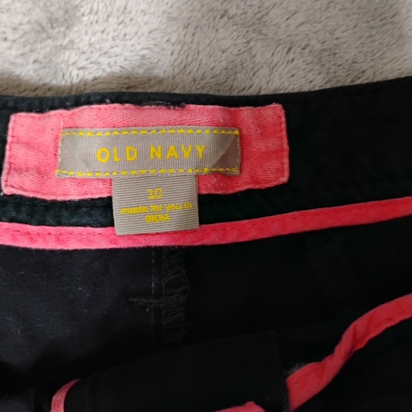 💥SOLD💥 🌞 Shorts 🩳 - Picture 4 of 4